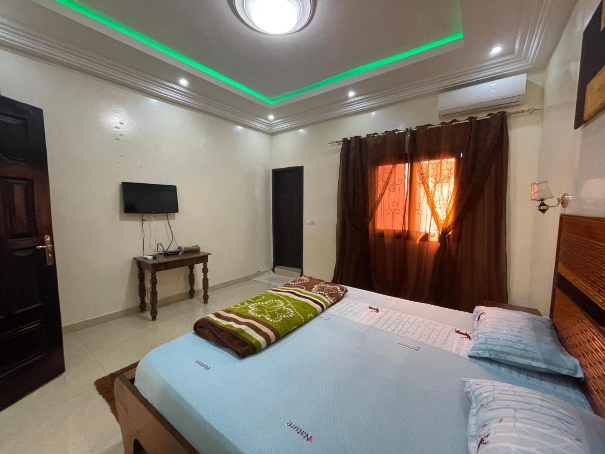 דקר Villa Soleil Du Senegal מראה חיצוני תמונה