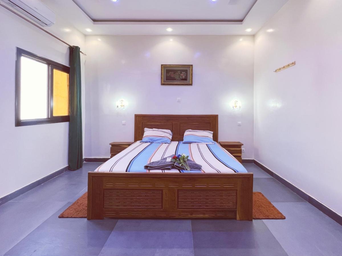 דקר Villa Soleil Du Senegal מראה חיצוני תמונה