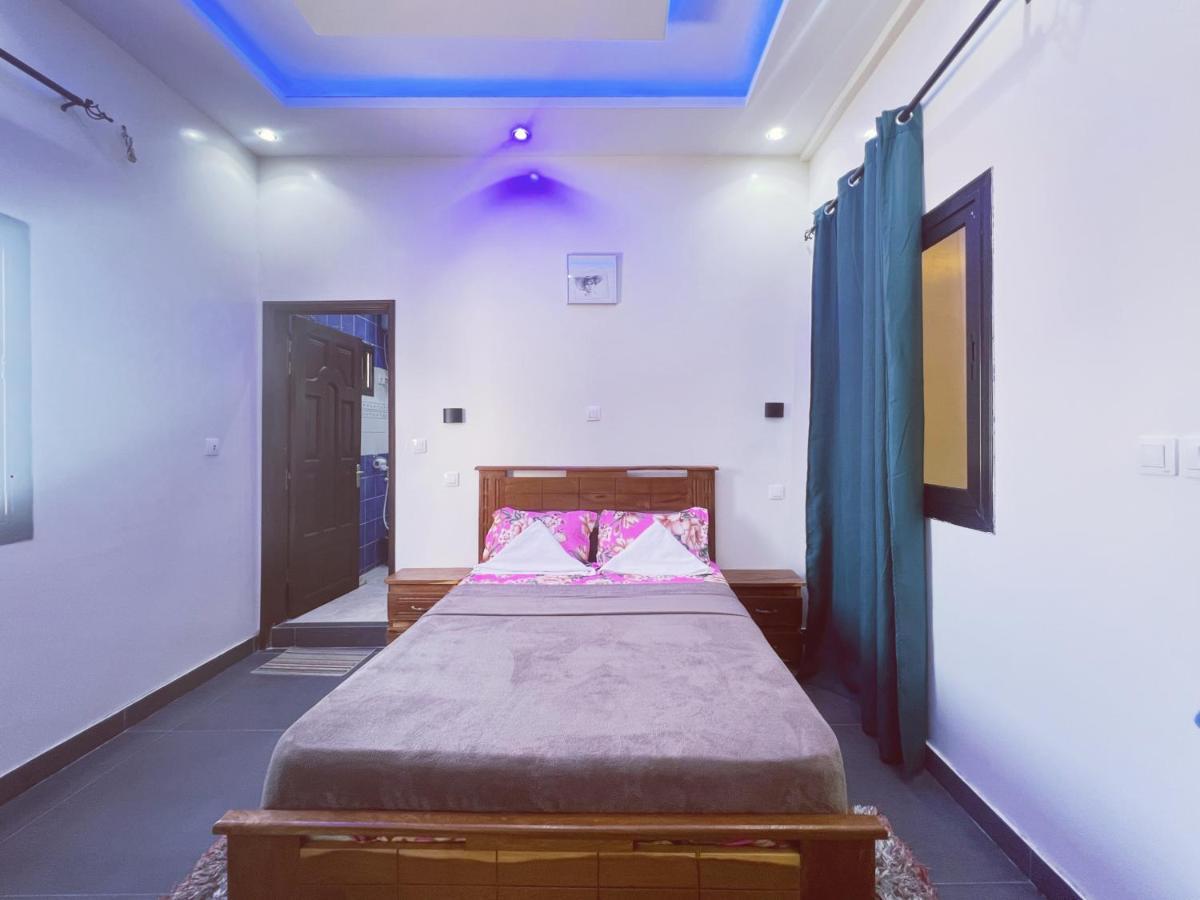 דקר Villa Soleil Du Senegal מראה חיצוני תמונה