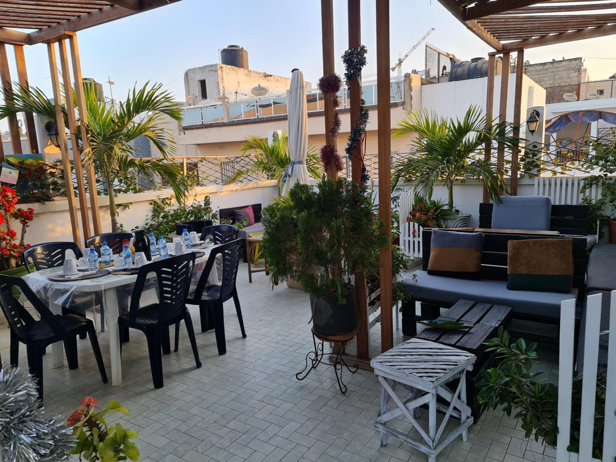 דקר Villa Soleil Du Senegal מראה חיצוני תמונה
